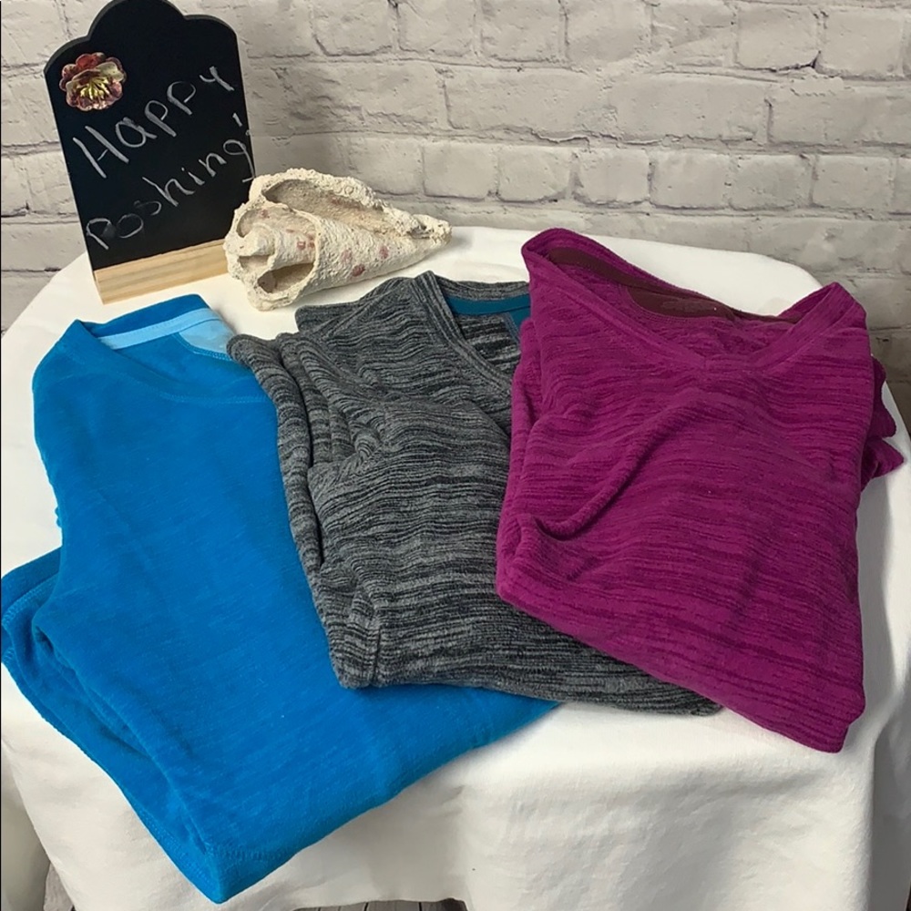 Women’s sweater bundle